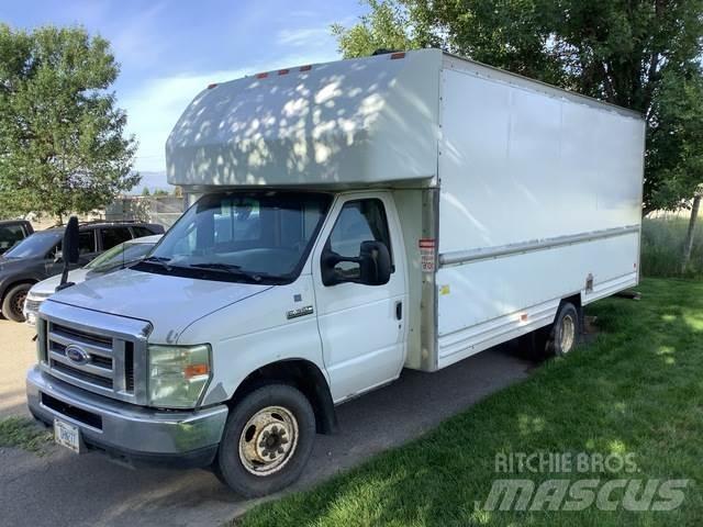 Ford E-350 Skriňová nadstavba