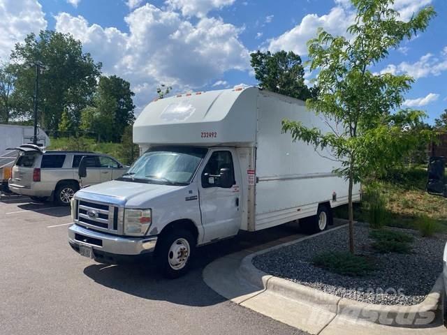 Ford E-350 Dodávky