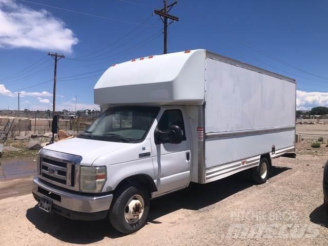 Ford E-350 Dodávky