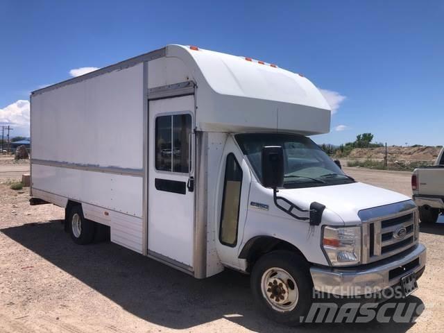 Ford E-350 Dodávky