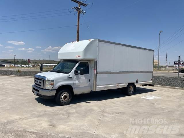 Ford E-350 Dodávky