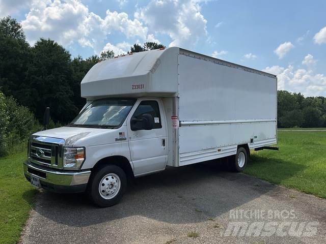 Ford E-350 Skriňová nadstavba
