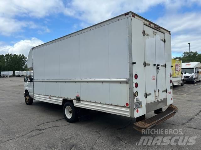 Ford E-350 Dodávky