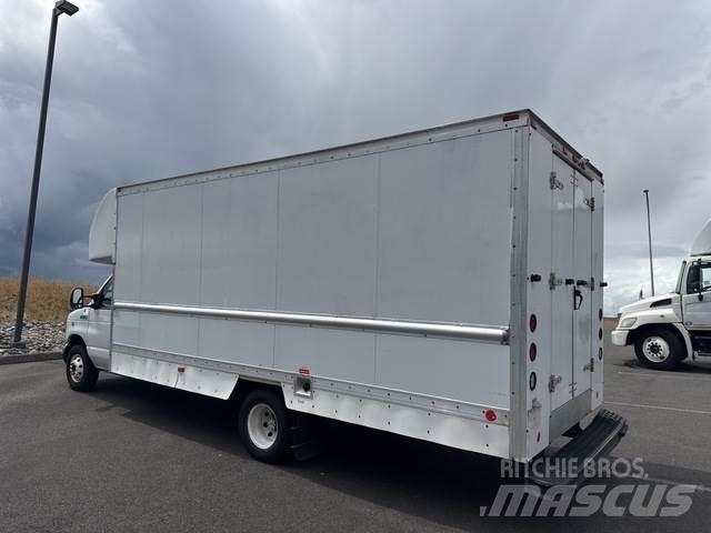 Ford E-350 Dodávky