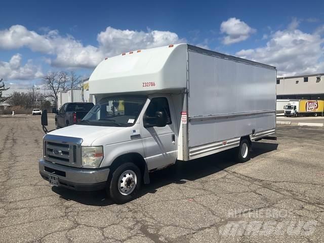 Ford E-350 Skriňová nadstavba