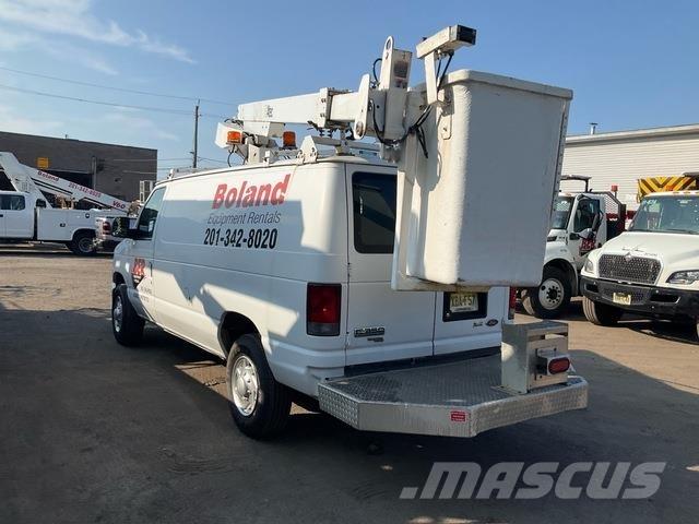 Ford E-350 Autoplošiny