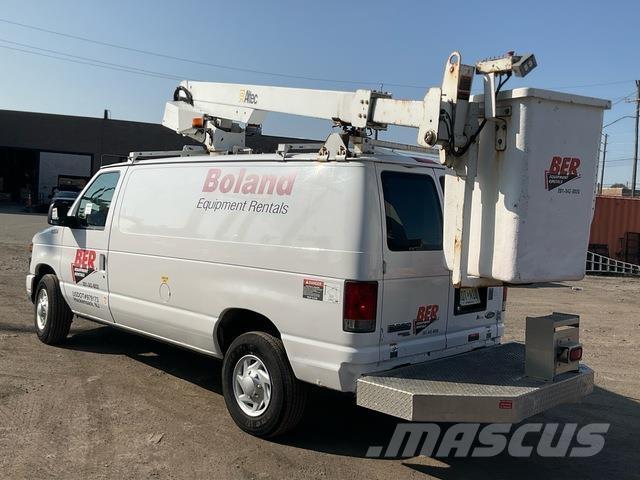 Ford E-350 Autoplošiny
