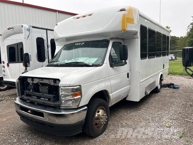 Ford E-350 Minibusy