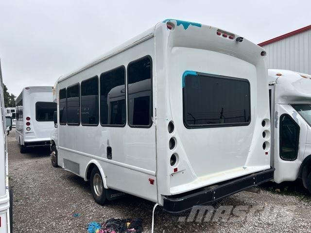 Ford E-350 Minibusy