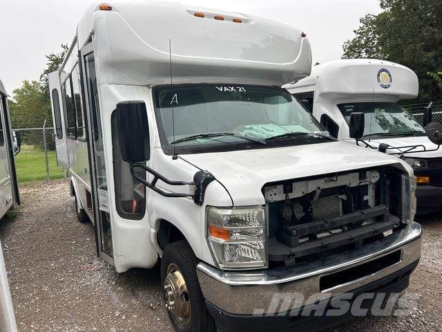 Ford E-350 Minibusy