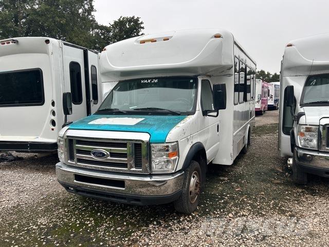 Ford E-350 Minibusy