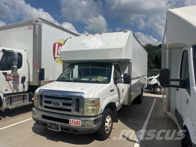 Ford E-350 Skriňová nadstavba