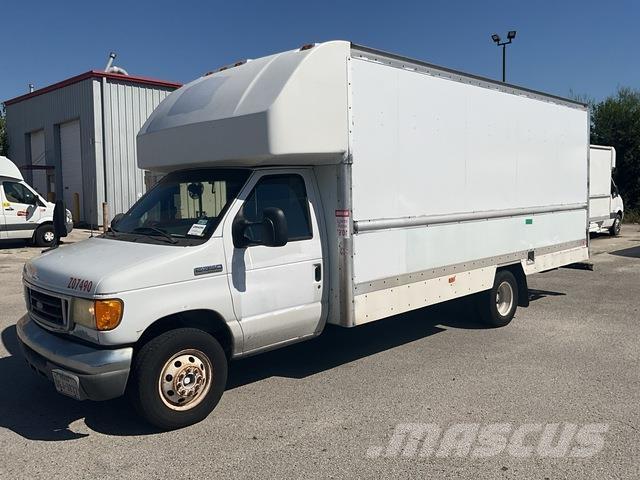 Ford E-350 Skriňová nadstavba