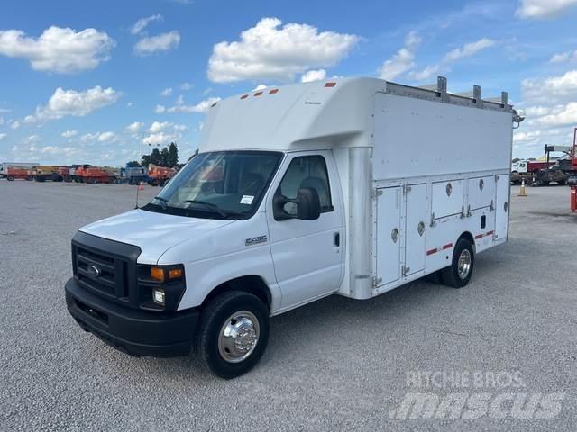 Ford E-450 Nakladacia/sklápacia bočnica