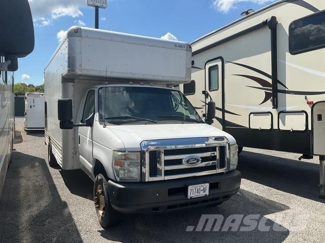 Ford E-450 Skriňová nadstavba
