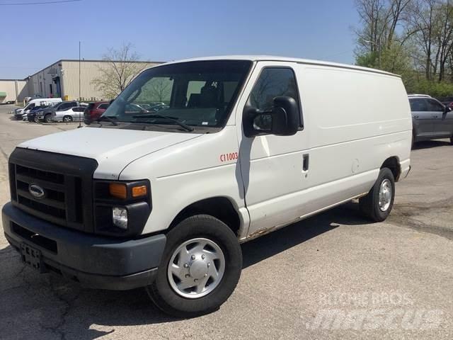 Ford E250 Dodávky