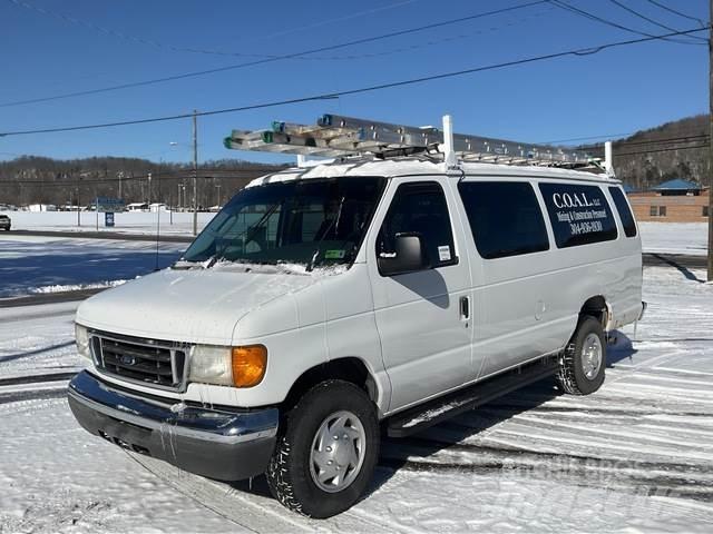 Ford E350 Dodávky