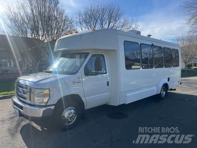 Ford E450 Dodávky