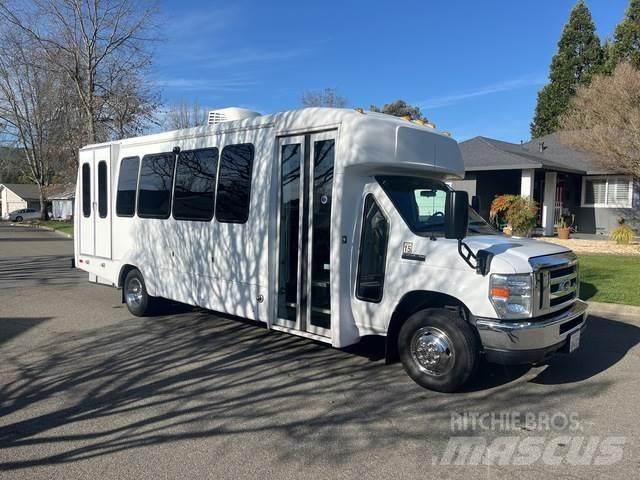 Ford E450 Dodávky