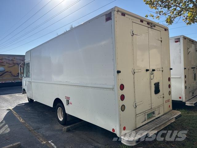 Ford Econoline Skriňová nadstavba