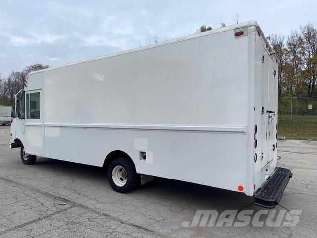 Ford Econoline Skriňová nadstavba
