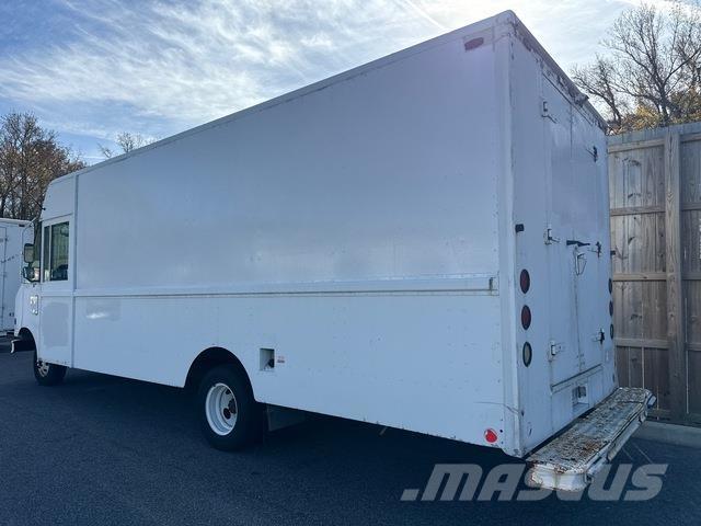 Ford Econoline Skriňová nadstavba