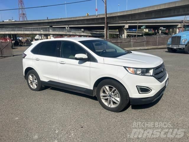 Ford Edge Automobily