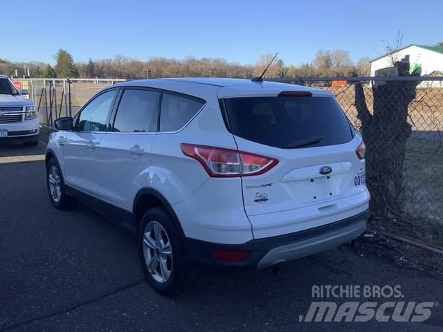 Ford Escape Automobily
