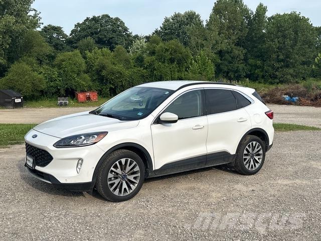 Ford Escape Automobily