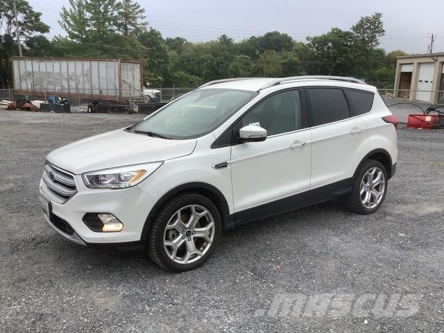 Ford Escape Automobily
