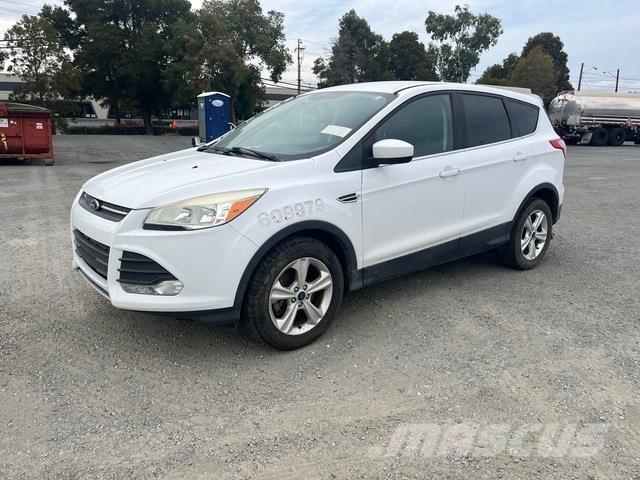 Ford Escape Automobily