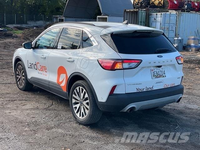 Ford Escape Automobily