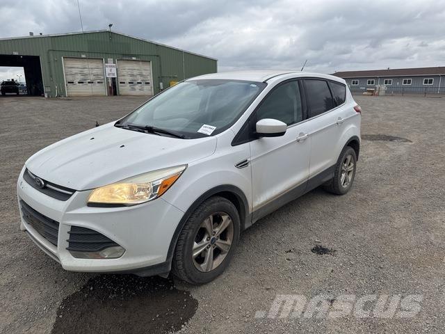 Ford Escape Automobily