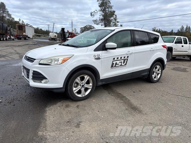 Ford Escape Automobily