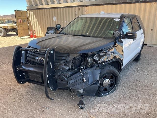 Ford Explorer Automobily