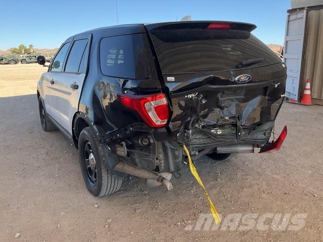 Ford Explorer Automobily