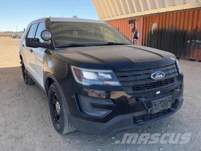 Ford Explorer Automobily