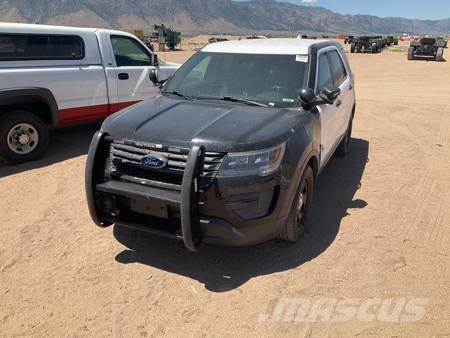 Ford Explorer Automobily