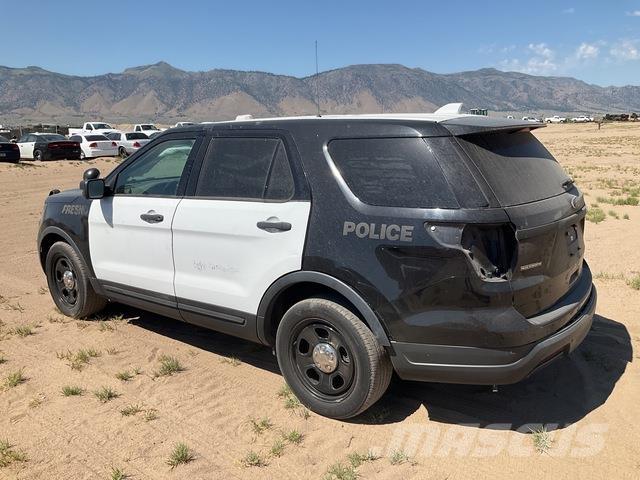 Ford Explorer Automobily