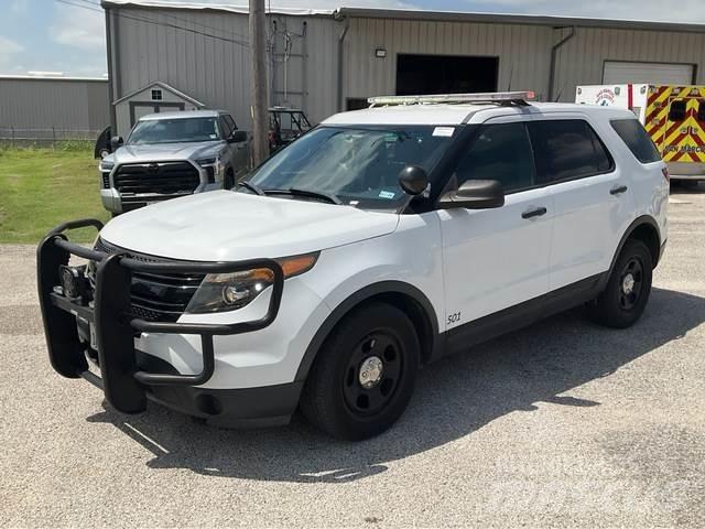 Ford Explorer Automobily
