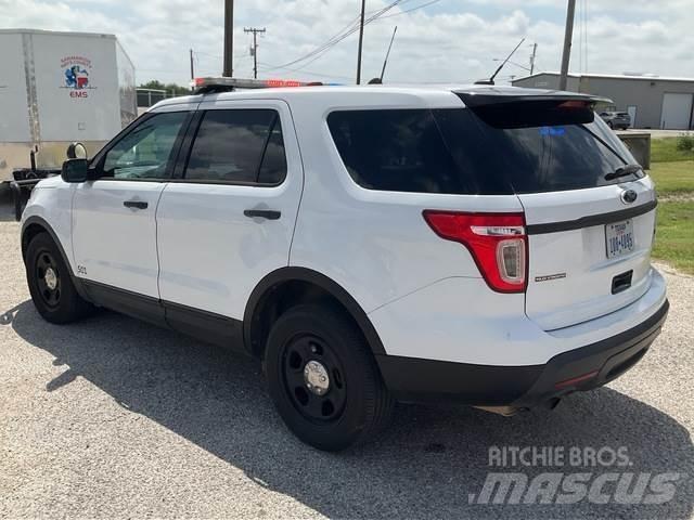 Ford Explorer Automobily