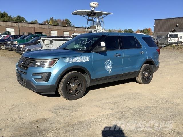 Ford Explorer Automobily