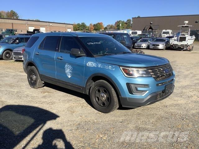 Ford Explorer Automobily