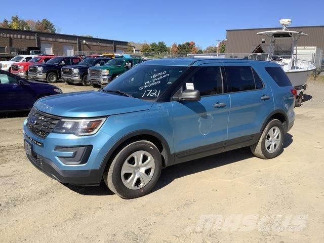 Ford Explorer Automobily