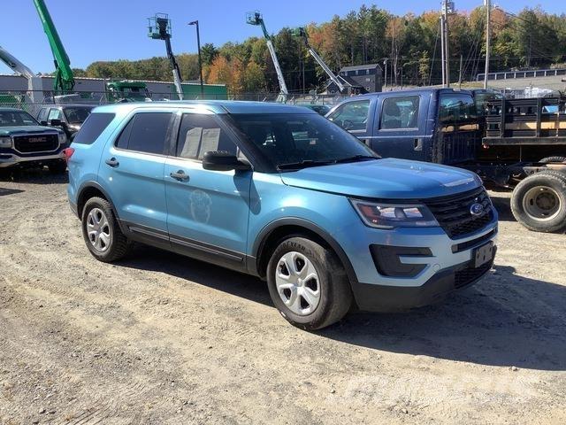 Ford Explorer Automobily
