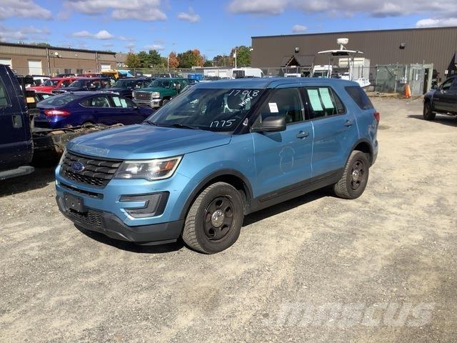 Ford Explorer Automobily