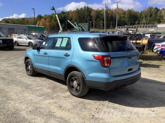 Ford Explorer Automobily