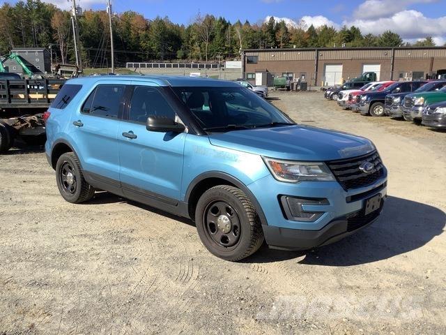 Ford Explorer Automobily