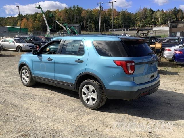 Ford Explorer Automobily