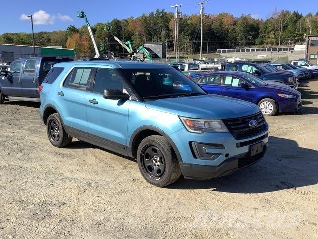 Ford Explorer Automobily